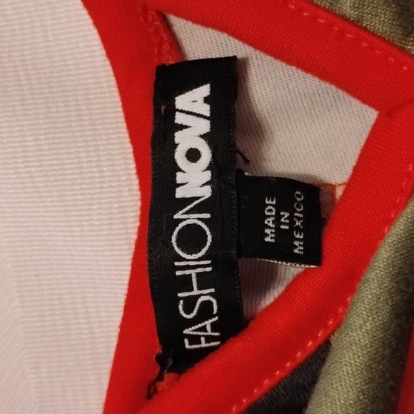 Fashion Nova Woman's Camo Jumpsuit with Orange Trim, Size: S - Picture 4 of 9